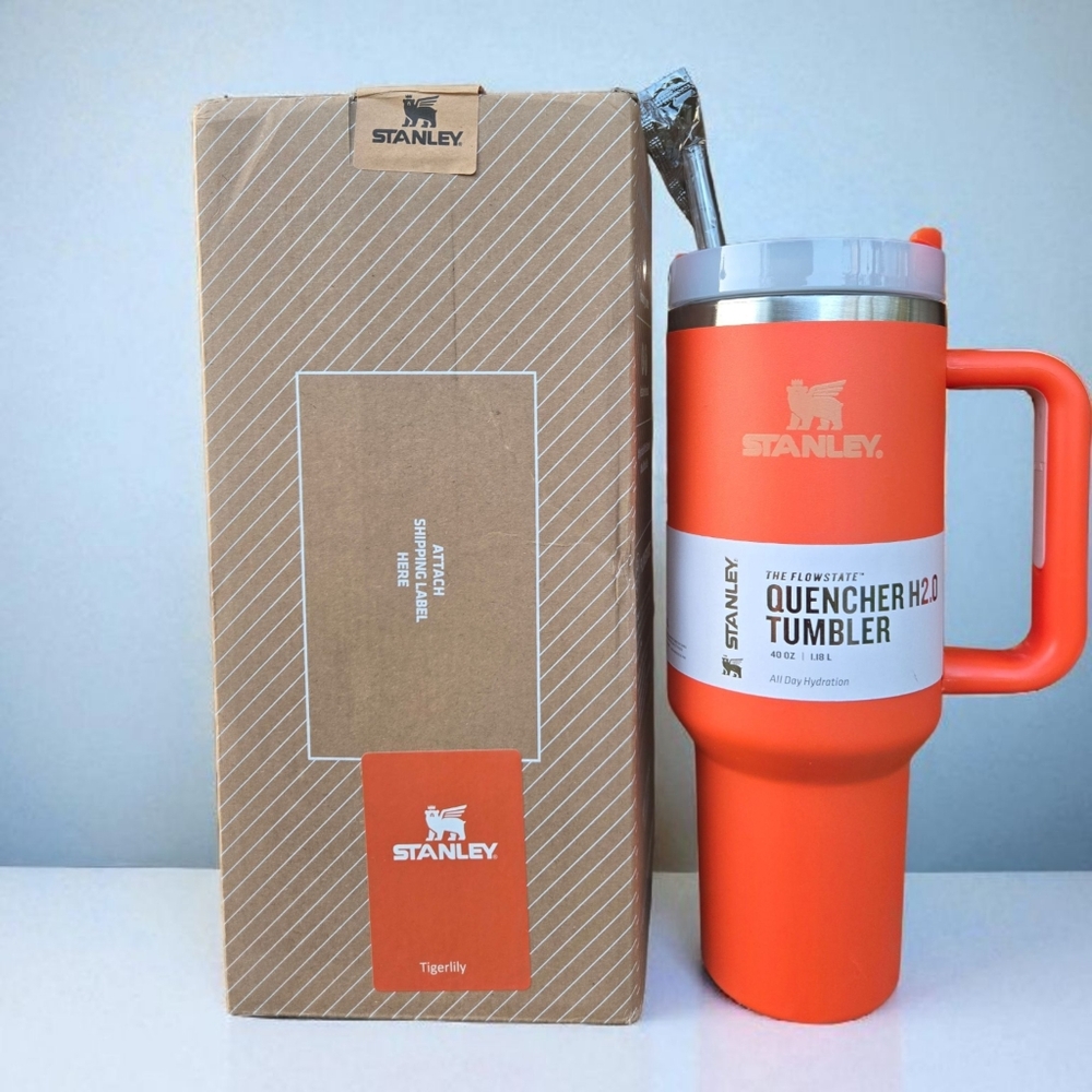 Stanley 40 Oz H2.0 Flowstate Quencher Tumbler - TIGERLILY